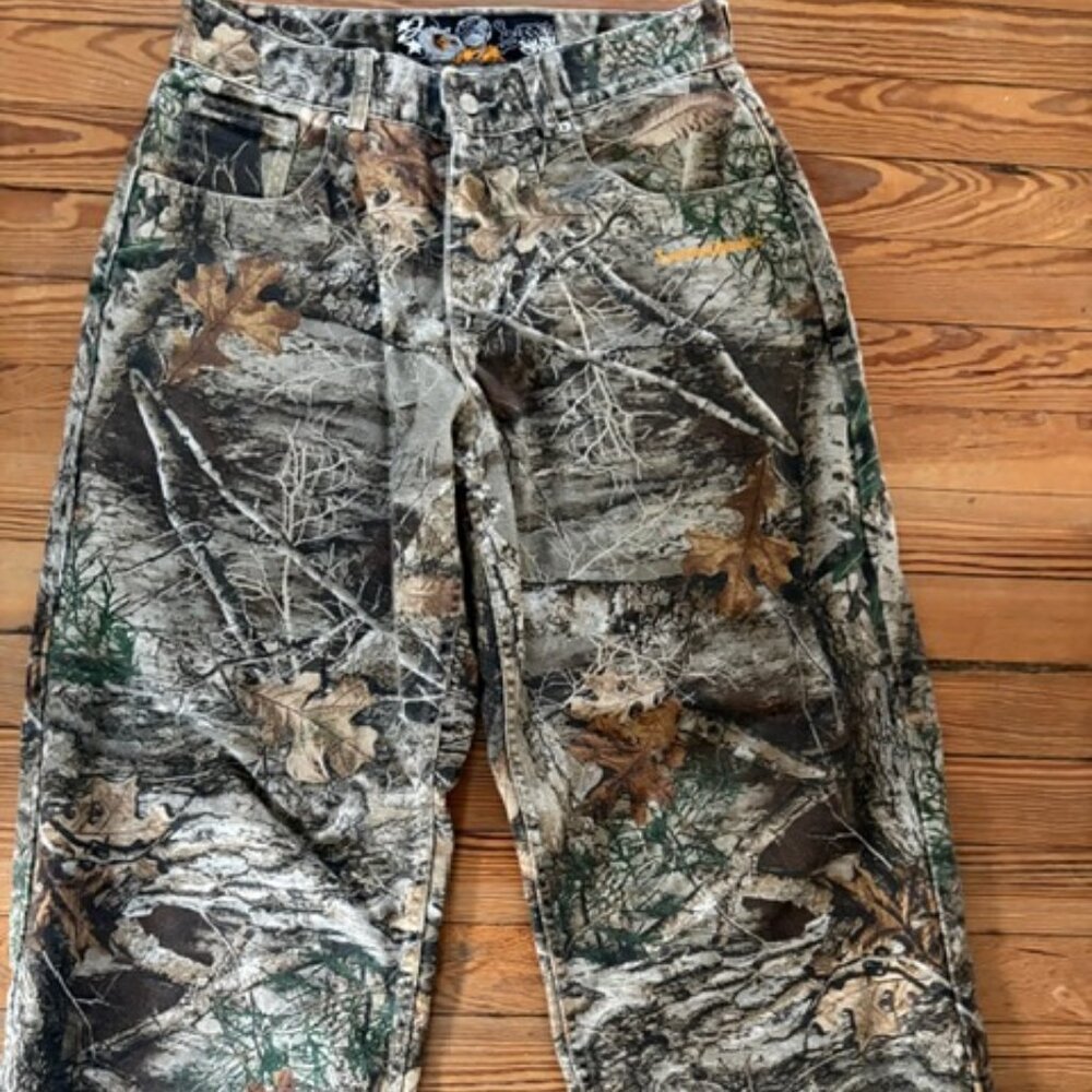 Basement LA Leaf Camo Demin